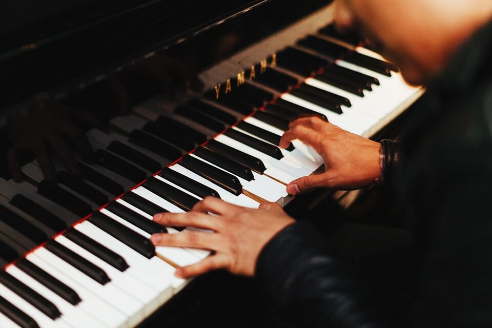 pianist-1149172_960_720